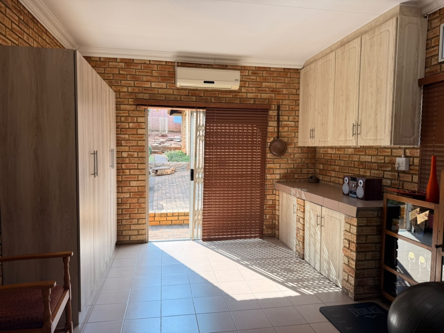 4 Bedroom Property for Sale in Cashan North West
